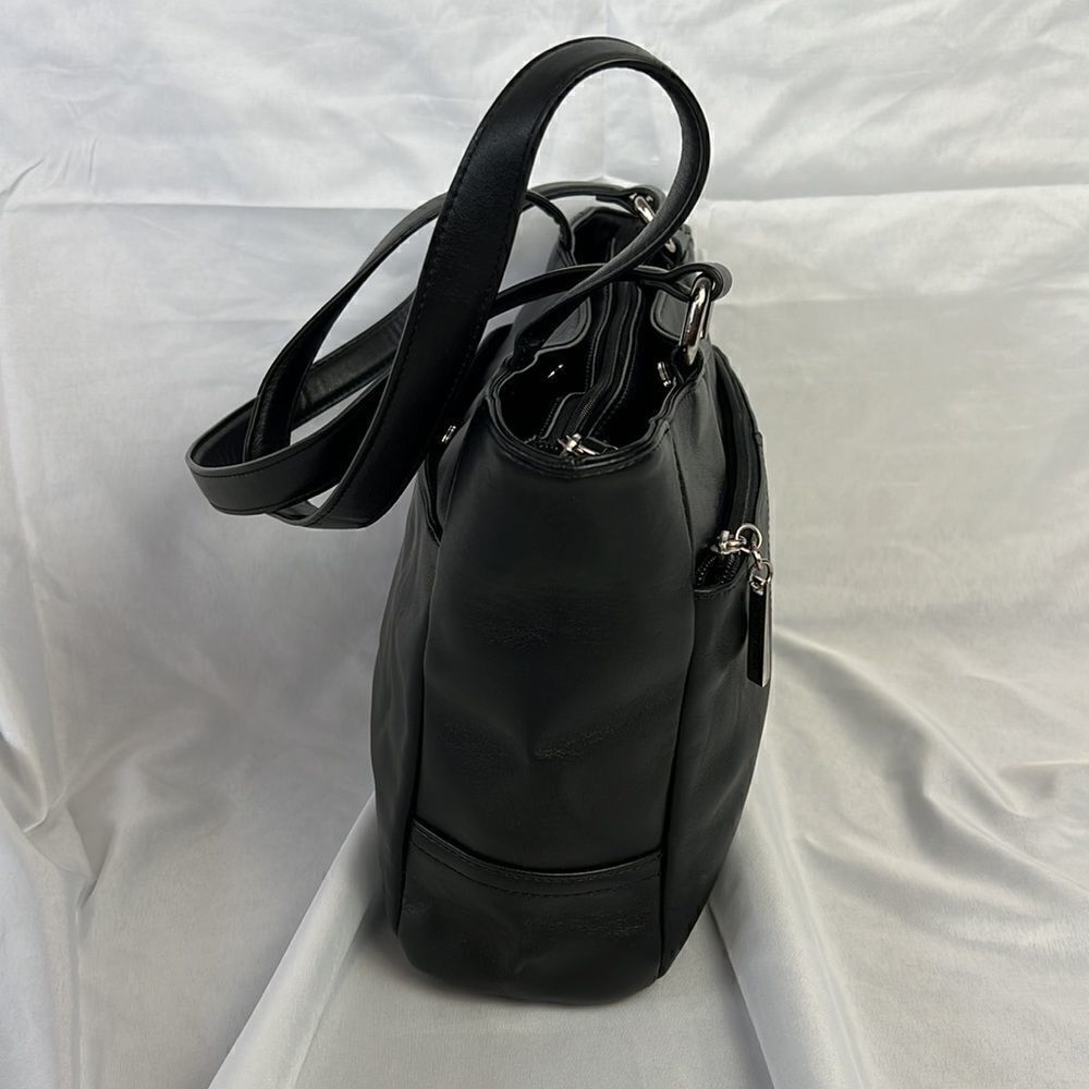 NWOT GIANIBERNINI leather black handbag - Picture 8 of 13